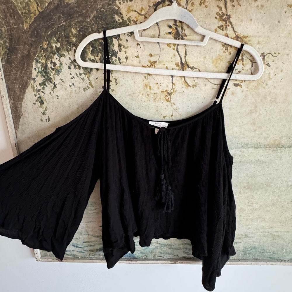 Sun & Shadow Top